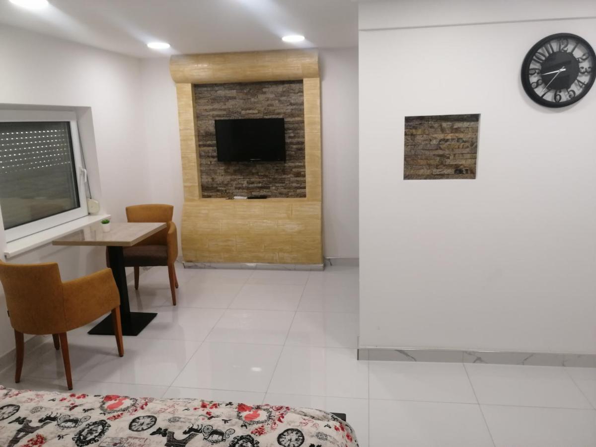 Vila Violeta Šabac Exterior foto