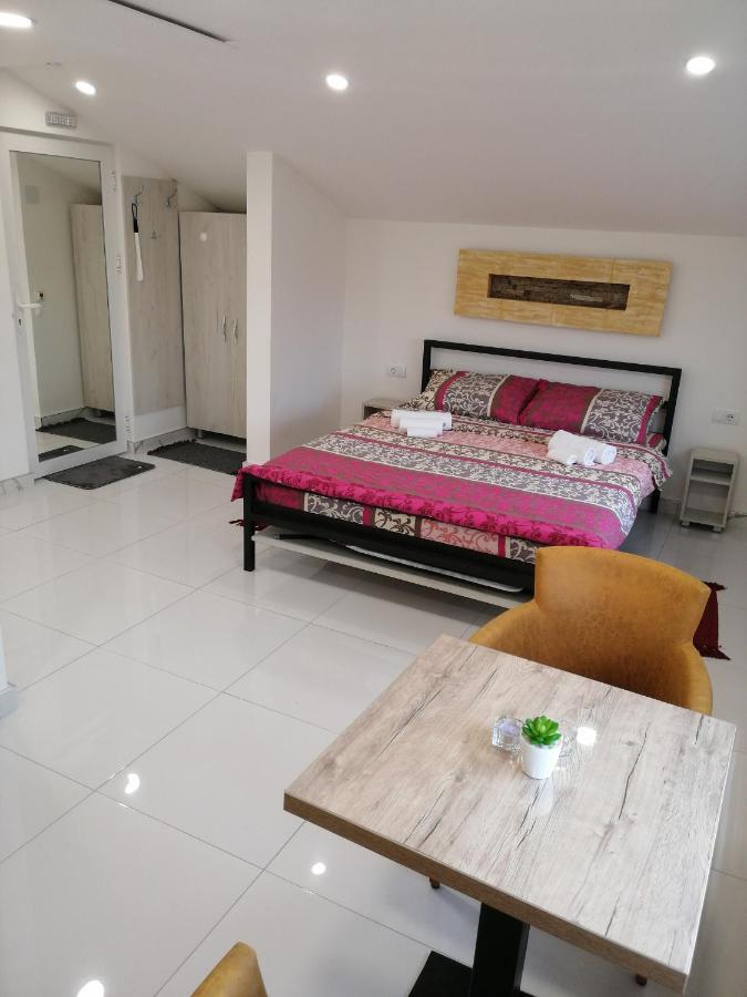 Vila Violeta Šabac Exterior foto